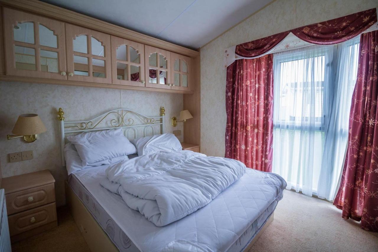 Brilliant Caravan For Hire At Manor Park In Hunstanton Norfolk Ref 23176K Hotel Ngoại thất bức ảnh